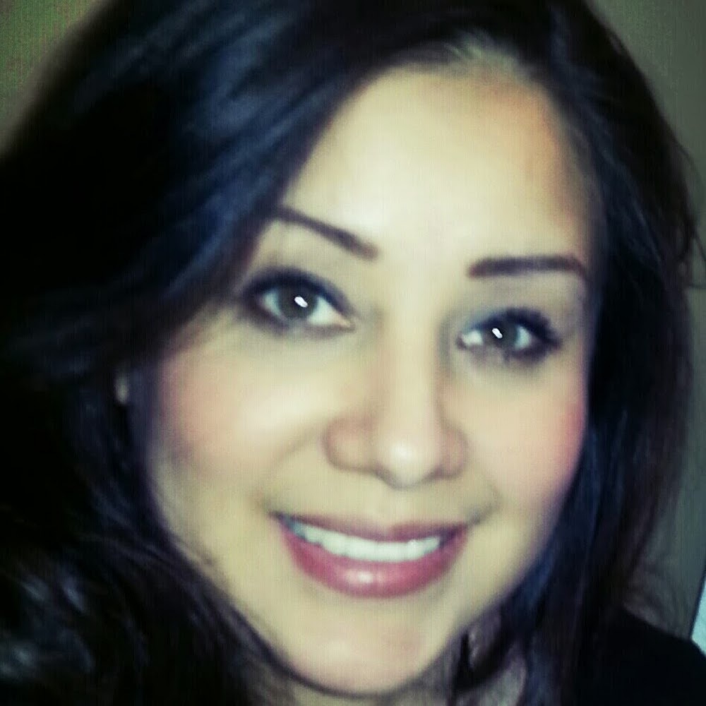 Meet your Posher, Mayra